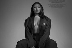 Megan Thee Stallion 'thả rông' táo bạo trên tạp chí
