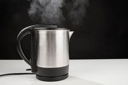 Mẹo vặt giúp các thiết bị gia dụng luôn sạch bóng