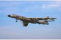 Loạt chiến đấu cơ Trung Quốc tập trận răn đe Mỹ