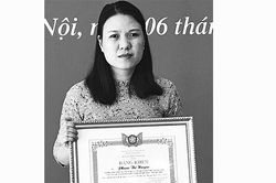 Nghị lực của người phụ nữ vượt qua bóng tối