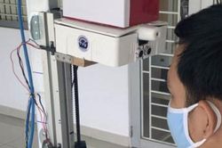 Phòng chống dịch trong trường học: Sáng tạo bất ngờ từ thầy, trò