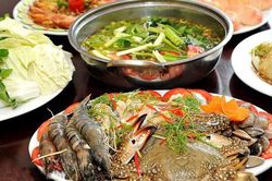 Làm lẩu cua đồng hải sản ngon bổ rẻ tại nhà ăn là mê