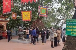 Du xuân, đi lễ đầu năm: Nét đẹp văn hóa của người Việt