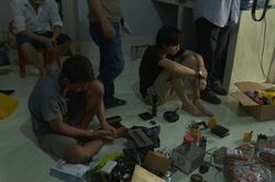 Bắt quả tang 05 đối tượng về hành vi tàng trữ trái trái phép chất ma túy tại Sóc Trăng