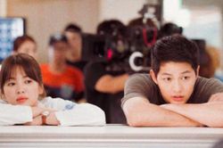 Ly hôn Song Hye Kyo, vận may của Song Joong Ki cũng kết thúc, bạn bè thân thiết cũng rời đi?