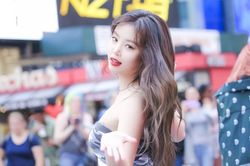Nhóm (G)I-DLE bị khán giả tẩy chay vì bê bối đánh bạn học của Soo Jin
