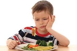 Trẻ sinh vào mùa Xuân dễ mắc chứng chán ăn
