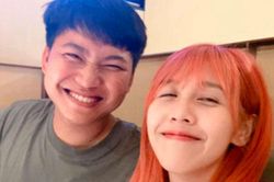 Hậu Hoàng bắt đồng chí khác chịu trách nhiệm vì... nắm tay mình ngay bài đăng của Mũi trưởng Long