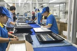 Sản xuất tivi, linh kiện điện thoại tăng đột biến trong 2 tháng đầu năm