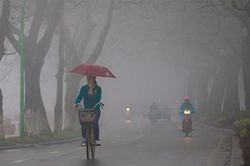 Không khí lạnh tràn xuống, Bắc bộ lại rét kèm mưa dầm