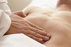 Hàng trăm con giun tóc sống trong cơ thể bệnh nhân
