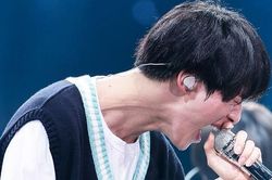 Jin BTS dùng 1 từ duy nhất để miêu tả giọng hát bản thân