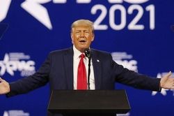 Cựu Tổng thống Mỹ Donald Trump tái xuất, trấn an đảng Cộng hòa và úp mở dự định tương lai?