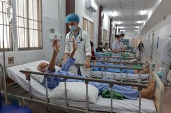 10 phút 'thần tốc' cứu sống cụ ông U90 đột quỵ nặng