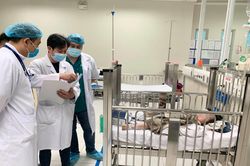 Sức khỏe bé gái 2 tuổi rơi từ tầng 13 chung cư: Thông tin mới nhất