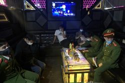 Phạt 25 triệu đồng chủ quán karaoke Olala mở cửa cho khách bất chấp lệnh cấm