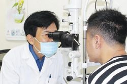 Ứng phó với bệnh viêm kết mạc mùa xuân