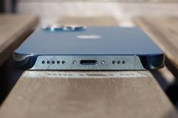 iPhone 13 có thể không có cổng sạc hiện đại nhất