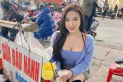 Mặc sexy bán hàng, gái trẻ bị chê 'làm màu, diễn sâu'