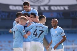 Vùi dập Wolves, Man City 'đổ bê tông' lên ngôi đầu bảng