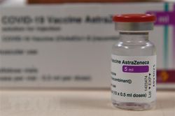 Hàn Quốc đề nghị xem xét điều chỉnh chính sách tiêm vắcxin AstraZeneca