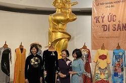 Tiếp nhận hình ảnh, tài liệu, hiện vật với chủ đề 'Ký ức và di sản'