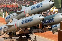 Philippines sẵn sàng mua tên lửa siêu thanh BrahMos từ Ấn Độ