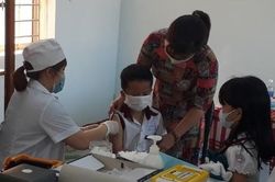 Đắk Lắk: Tiêm bổ sung vaccine phòng bệnh bạch hầu cho gần 300.000 người