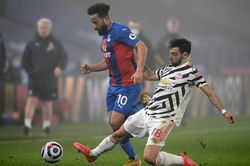 Hòa Crystal Palace, M.U hụt hơi trong cuộc đua vô địch