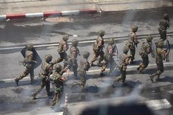 Đặc phái viên LHQ: Quân đội Myanmar bất ngờ vì biểu tình, thách thức lệnh trừng phạt