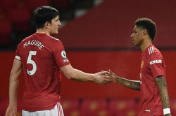 Rashford và Maguire chửi nhau trên sân ở trận gặp Crystal Palace