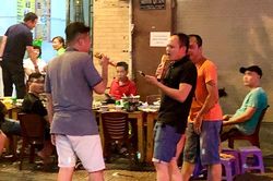 TP.HCM muốn xử phạt 'hung thần' karaoke bằng cách nào?