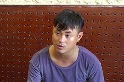 Đòi nợ 1 triệu đồng, người đàn ông bị cháu vợ chém đứt gần lìa tay