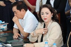 Chuyện tình cờ đến bất ngờ khiến vợ Dũng 'lò vôi' phát hiện ra ông Võ Hoàng Yên lừa đảo
