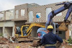 Yêu cầu xử lý dứt điểm 14 công trình trái phép ở quận 11, TPHCM