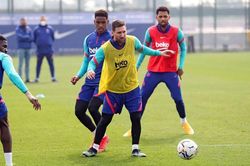 Messi 'trùm' La Liga tháng 2