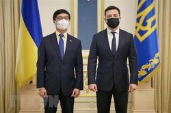 Tổng thống Ukraine ấn tượng với những thành tựu của Việt Nam