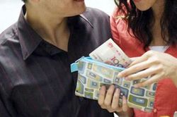 'Bòn tiền' của vợ cũ với trò bỉ ổi, ai ngờ lần cuối cùng anh ta nhận được 'cú lừa thế kỉ' và cái kết không thể nhục hơn