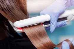 Cảnh báo formaldehyde trong sản phẩm duỗi tóc có thể gây nguy hiểm