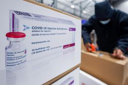 Cảnh chuyển vaccine Covid-19 từ TP.HCM đến Hà Nội và Hải Dương