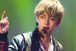 BTS: Khi Jimin tiết lộ V không hề khéo léo