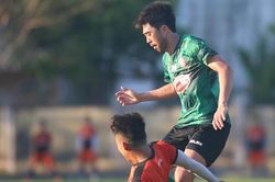 Lee Nguyễn và ngoại binh tiền tỷ không thắng đội hạng Nhất