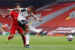 Liverpool thua sốc Fulham, chạm mốc cực tệ tại thánh địa Anfield