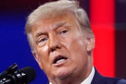 Ông Trump không cho phép các tổ chức Cộng hòa đứng tên mình để gây quỹ