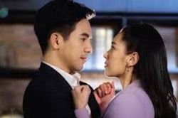 Đi hưởng tuần trăng mật, sau màn ân ái chồng lăn ra ngủ, tôi giật mình nghe tiếng gõ cửa và rồi phải khiếp sợ khi nhìn người đàn ông đứng ngoài