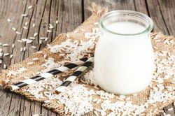 Da trắng, tóc mượt chỉ bằng cách dùng nước vo gạo