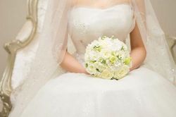 Cô dâu xinh đẹp biến mất trong đám cưới khiến chú rể suy sụp