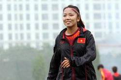 'Quả bóng vàng' Huỳnh Như: 'Tôi... ế kinh niên'