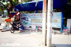 Biến nhà chờ xe buýt thành chỗ sửa xe