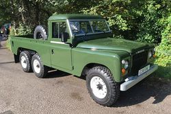 Land Rover 6x6 đời 1981 'cũ rích' chào bán cả tỷ đồng